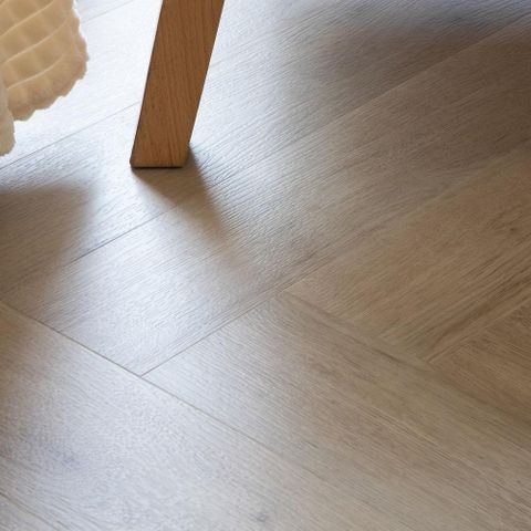 Плитка ПВХ замковая SPC (каменно-полимерная) VINILAM VinilPol Herringbone Паркет Палладио 9944 34кл (7х127х762мм) 1,355м² 1/14