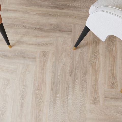 Плитка ПВХ замковая SPC (каменно-полимерная) VINILAM Parquet Herringbone Паркет Монпелье IS11355 43кл (6,5х120х720мм) 2,07м² 1/24